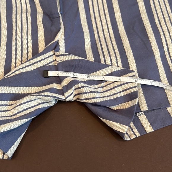 Ann Taylor Blue and White Striped Shorts size 8 - Picture 9 of 9